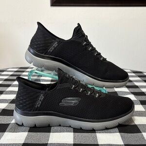 Skechers Slip-ins Hands Free Cooled Memory Foam Shoe Sneaker Summits High Range